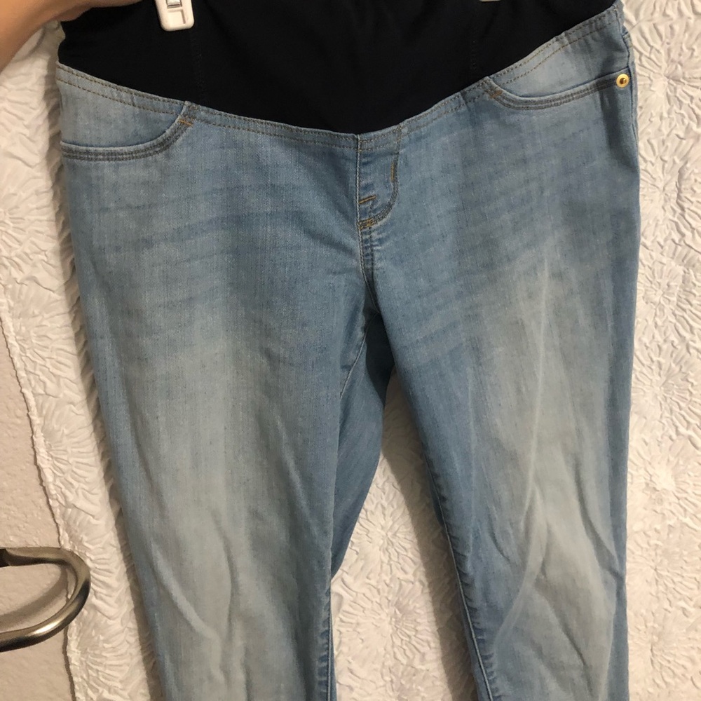 MATERNITY BLUE JEANS